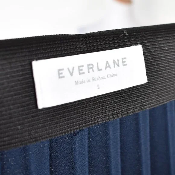Everlane Pleated Navy Blue Midi Skirt - 2 - Picture 8 of 8